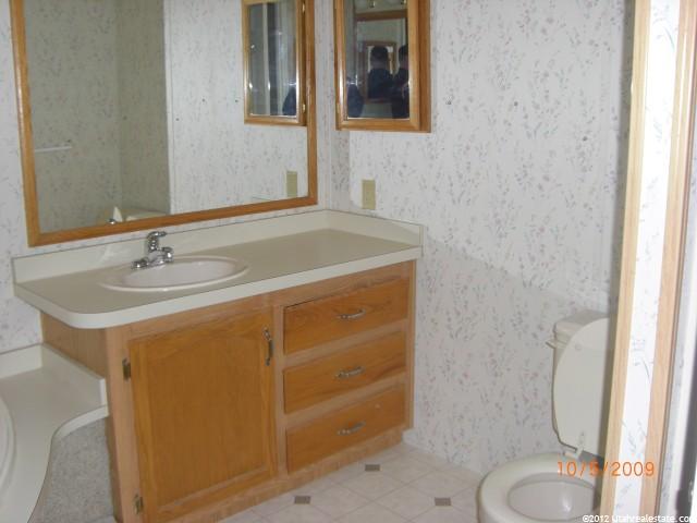 1111 N 2000 W #226, Farr West, UT 84404 — photo 8