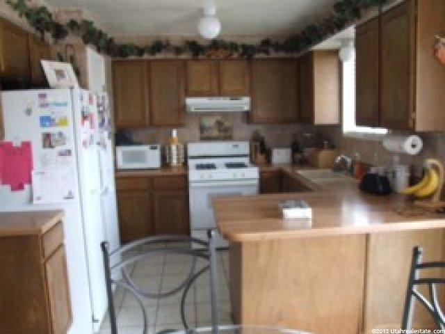 1390 W 1045 S, Clearfield, UT 84015 — photo 3