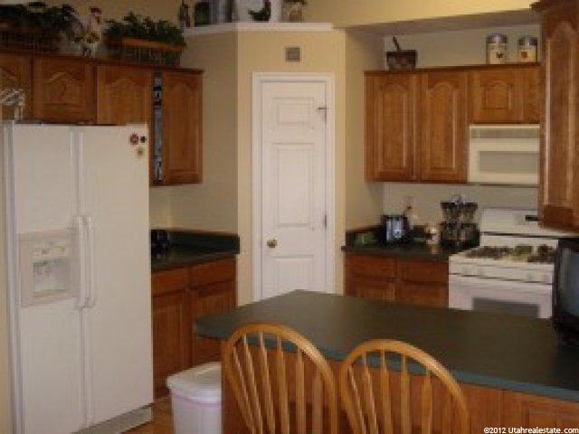 1889 N 75 E, Layton, UT 84041 — photo 3