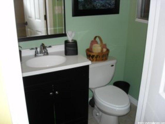 1617 W Camelot Dr, Layton, UT 84041 — photo 10