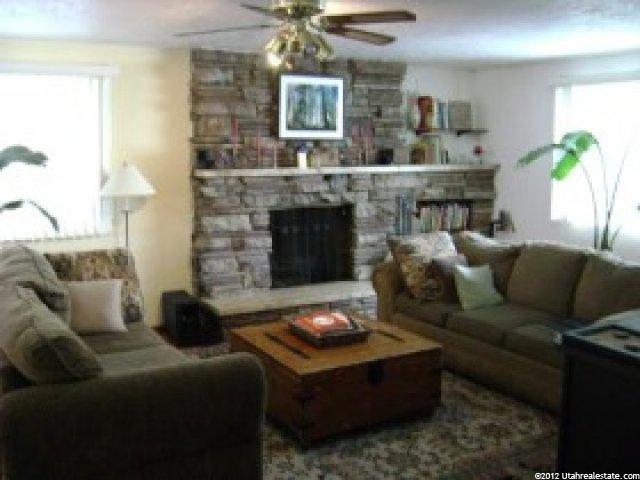 2247 Oakridge Dr, Layton, UT 84040 — photo 2