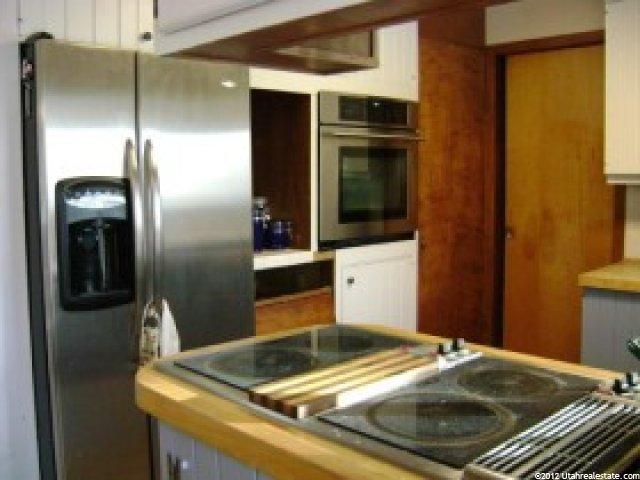 2247 Oakridge Dr, Layton, UT 84040 — photo 5