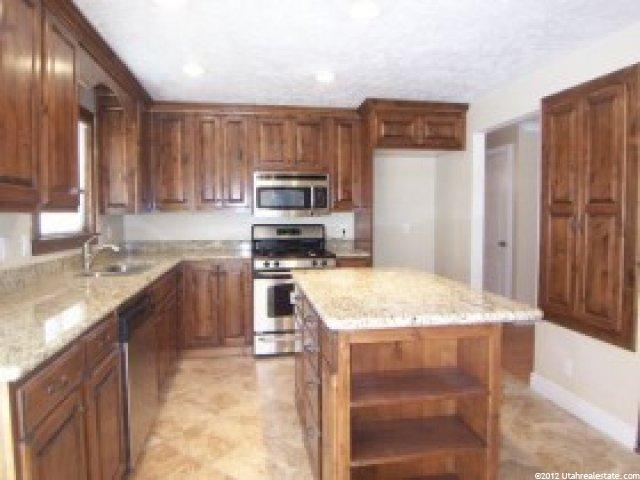 1428 Granada Dr, Sandy, UT 84093 — photo 4
