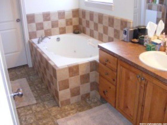 4381 S 3700 W, West Haven, UT 84401 — photo 10