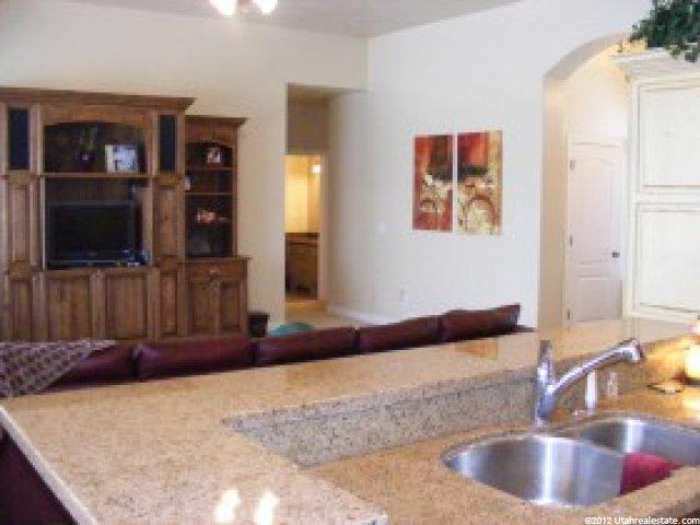 2118 W 2300 S, Syracuse, UT 84075 — photo 6