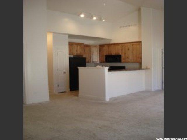 608 E Normandy Loop Ln, Draper, UT 84020 — photo 2