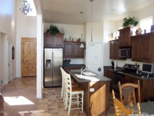 2749 N 2525 W, Farr West, UT 84404 — photo 3