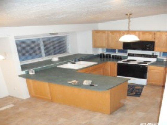 1070 N 175 E, Layton, UT 84041 — photo 3