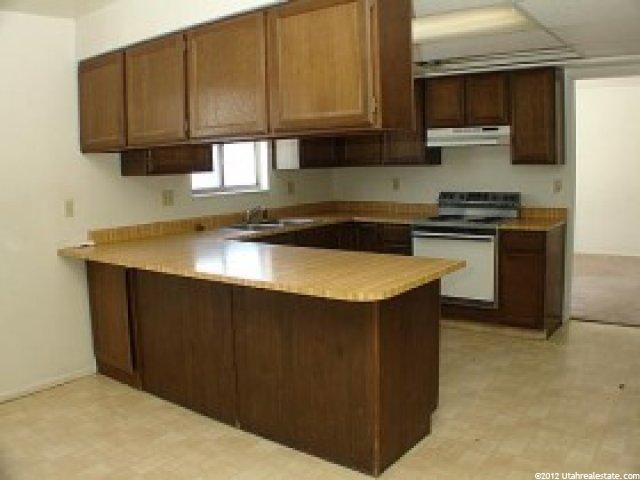 666 N 350 E, Kaysville, UT 84037 — photo 2