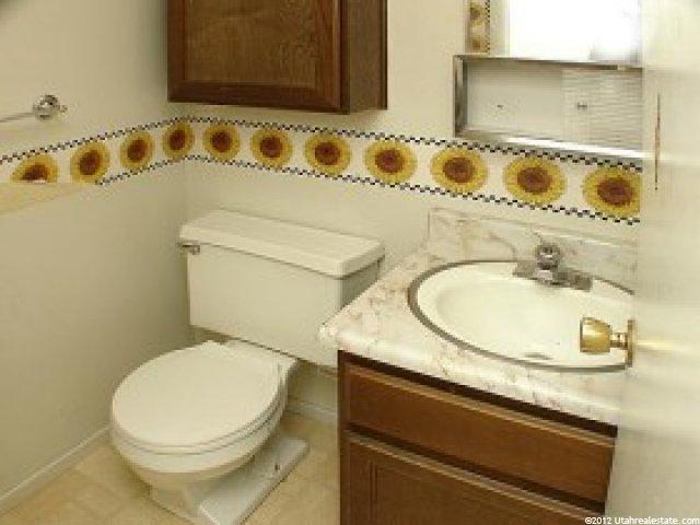 666 N 350 E, Kaysville, UT 84037 — photo 11
