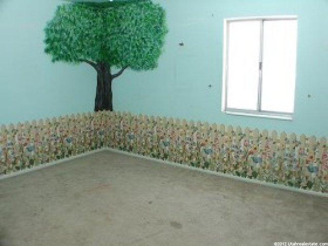 666 N 350 E, Kaysville, UT 84037 — photo 7
