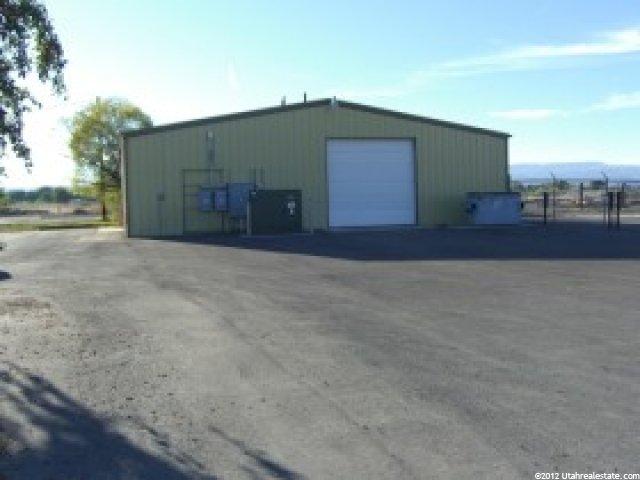 1050 E 1500 S, Vernal, UT 84078 — photo 2