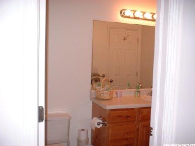 652 W 800 N #101, Clinton, UT 84015 — photo 4