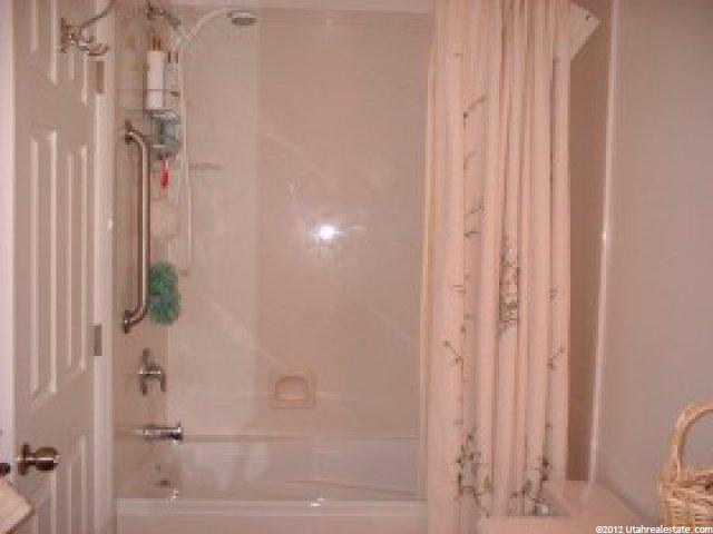 652 W 800 N #101, Clinton, UT 84015 — photo 5