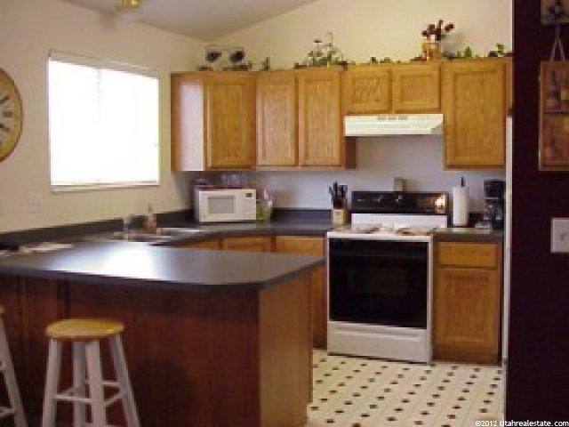 1678 N 2615 W, Clinton, UT 84015 — photo 3