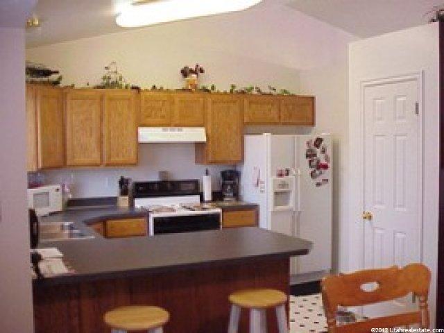 1678 N 2615 W, Clinton, UT 84015 — photo 4