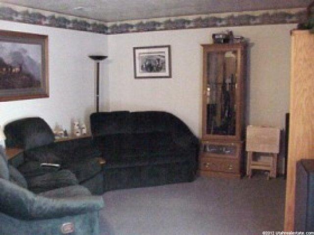 1678 N 2615 W, Clinton, UT 84015 — photo 6
