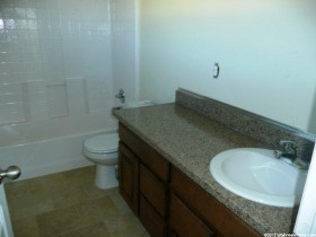375 E Clearwater Dr, Stansbury Park, UT 84074 — photo 4