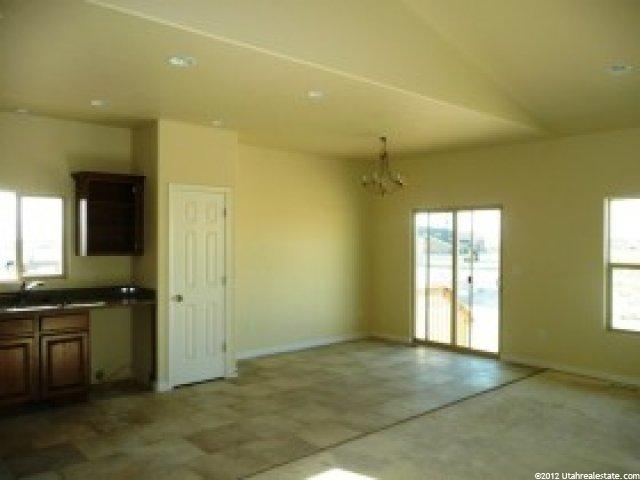 375 E Clearwater Dr, Stansbury Park, UT 84074 — photo 8