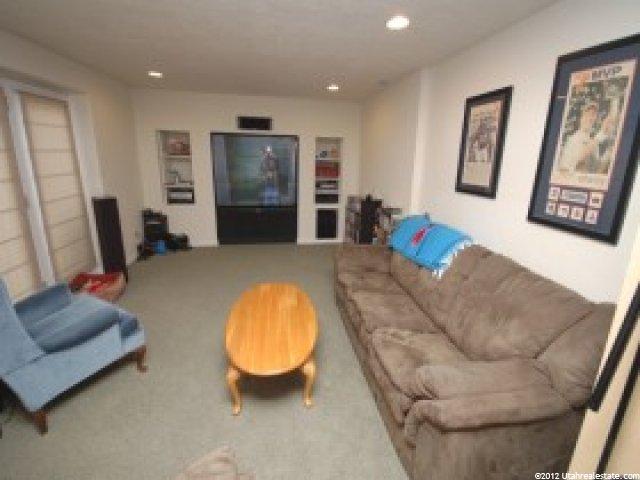 941 W 1220 N, Clinton, UT 84015 — photo 5