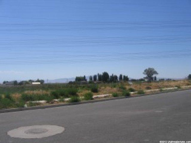 880 S 1700 W, Layton, UT 84041 — photo 2