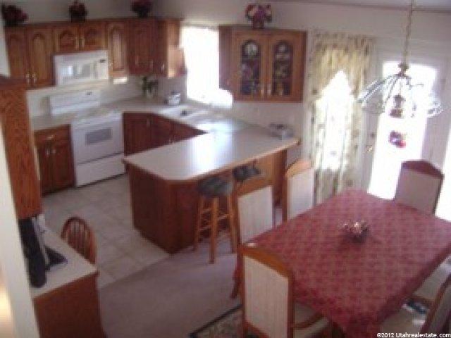 954 S 1150 W, Clearfield, UT 84015 — photo 4
