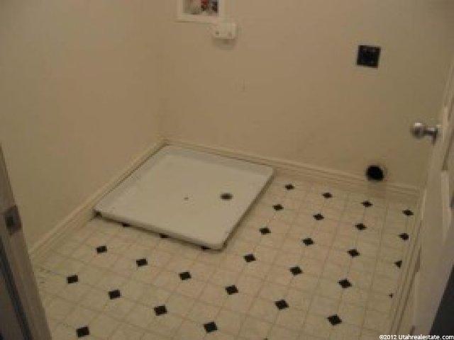 668 W 25 N, Clearfield, UT 84015 — photo 4