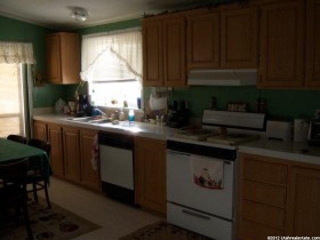 631 S 1950 W, Vernal, UT 84078 — photo 4