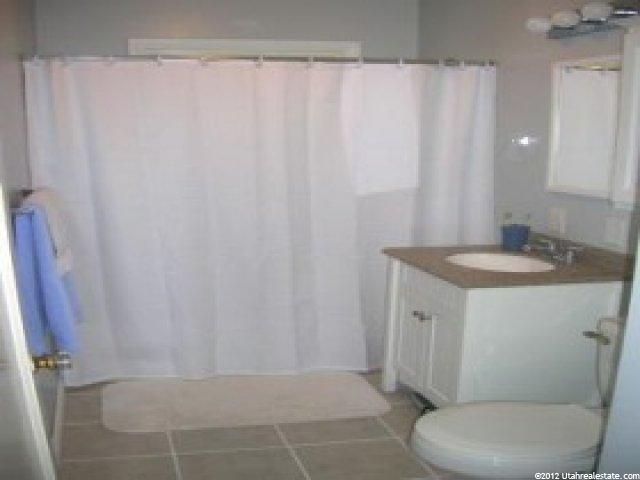 1016 Oak St, Ogden, UT 84401 — photo 2