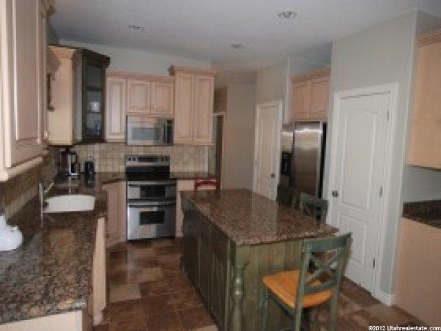 6432 S 890 E, Murray, UT 84121 — photo 4