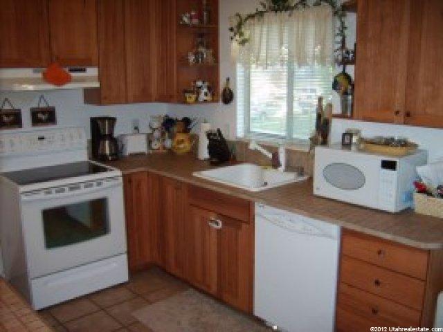 2280 S Main St, Clearfield, UT 84015 — photo 4