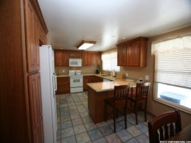 1349 N 400 W, Bountiful, UT 84010 — photo 4