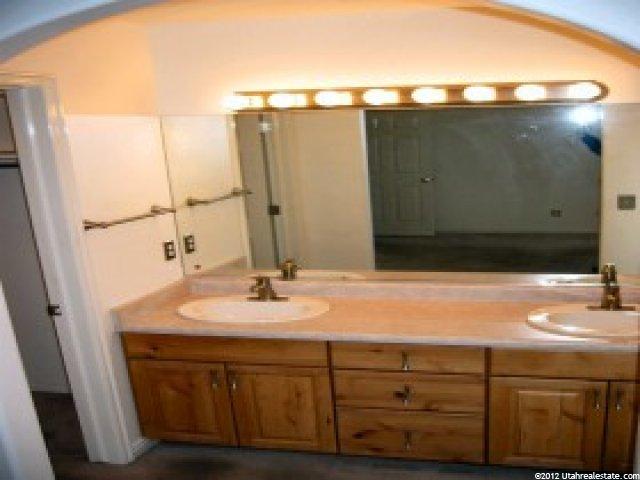 305 E 650 S, Ivins, UT 84738 — photo 9
