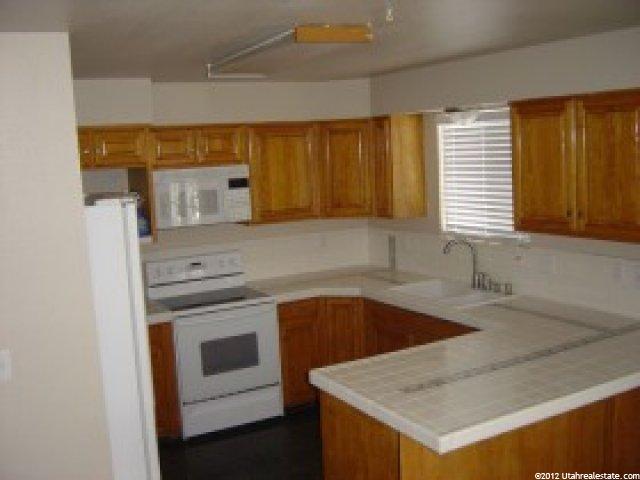 421 S 500 W, Layton, UT 84041 — photo 8