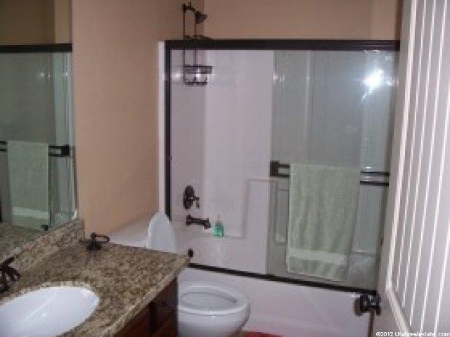 99 E 760 S #B303, Vernal, UT 84078 — photo 12