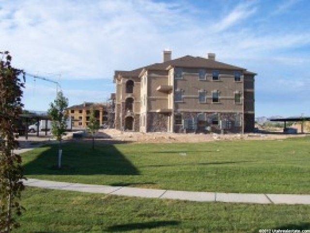 73 E 760 S #A304, Vernal, UT 84078 — photo 2