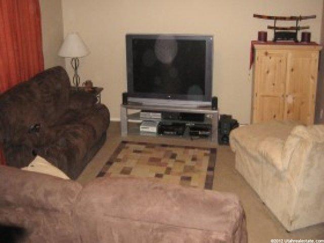 1464 N 2475 W, Clinton, UT 84015 — photo 6
