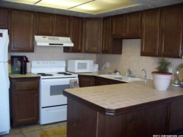5545 S 2100 W, Roy, UT 84067 — photo 4