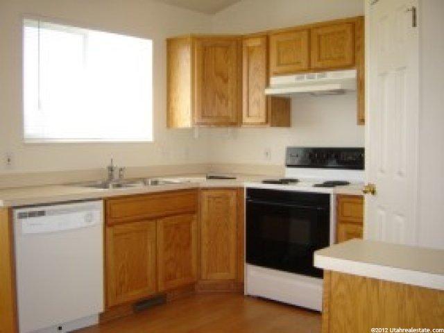 5422 Midland Dr, Roy, UT 84067 — photo 4