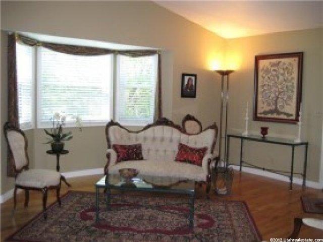 2112 N Sunset Dr, Layton, UT 84040 — photo 4