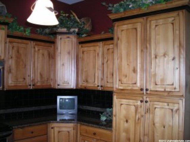 294 E Sunset Cv, Providence, UT 84332 — photo 3