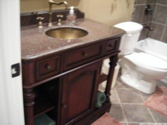 294 E Sunset Cv, Providence, UT 84332 — photo 5
