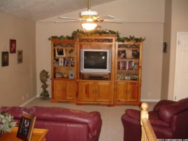 1061 E 2850 N, North Ogden, UT 84414 — photo 4