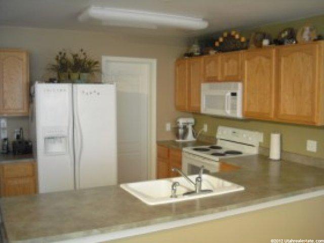 1931 S 650 E, Clearfield, UT 84015 — photo 4