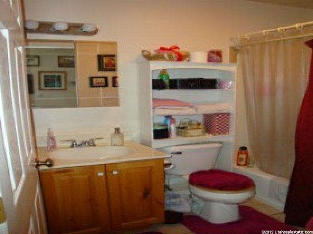 512 S 200 W, Nephi, UT 84648 — photo 8