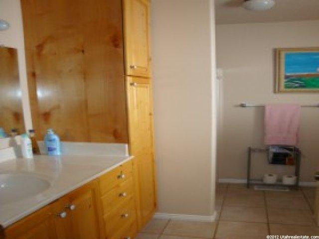 512 S 200 W, Nephi, UT 84648 — photo 9