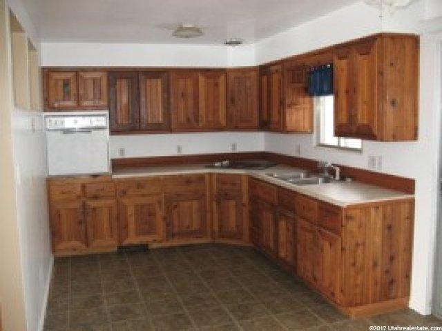 2046 S Robins Ave, Ogden, UT 84401 — photo 3