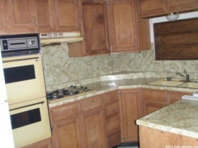 153 N 3rd St, Tooele, UT 84074 — photo 3