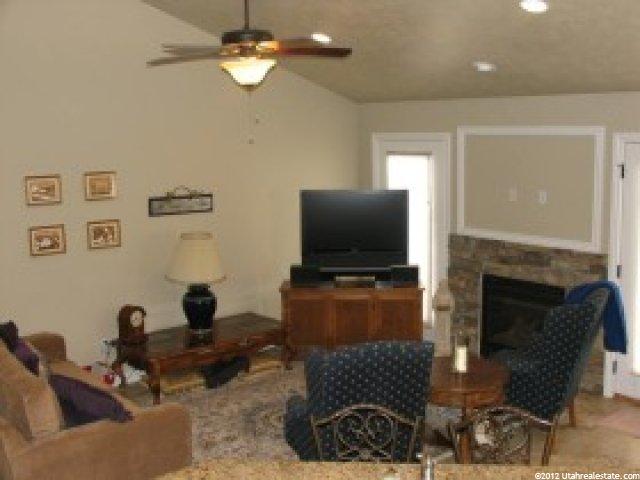 87 W Stauffer Ln, Murray, UT 84107 — photo 3