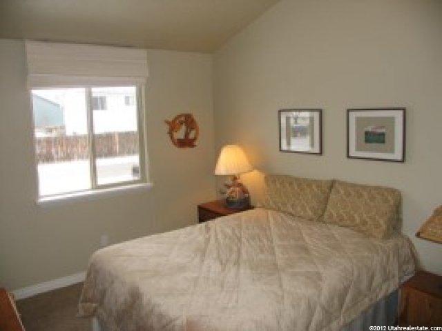 87 W Stauffer Ln, Murray, UT 84107 — photo 8